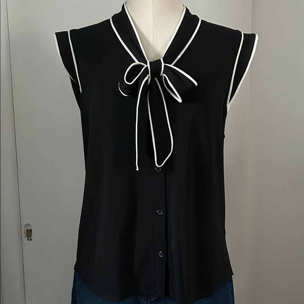 Tie Neck Sleeveless Blouse with Bow Detail